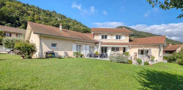 Image 21 sur 24 - Maison/villa  ·  Vente · St Martin D Uriage (38410) · 7 pièces · 210m²