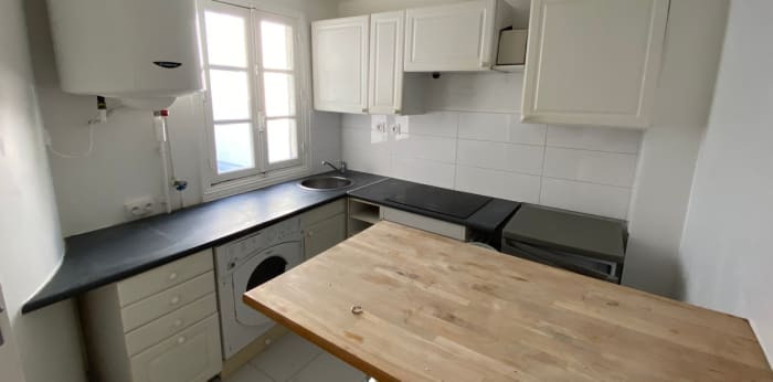 Image 3 sur 8 - Appartement  ·  Vente · Paris 18 (75018) · 1 pièce · 30m²