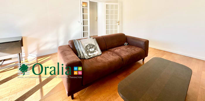 Image 25 sur 32 - Appartement  ·  Location · Bordeaux (33000) · 2 pièces · 51m²