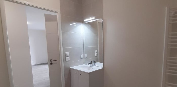 Image 6 sur 7 - Appartement  ·  Location · Dijon (21000) · 2 pièces · 41m²