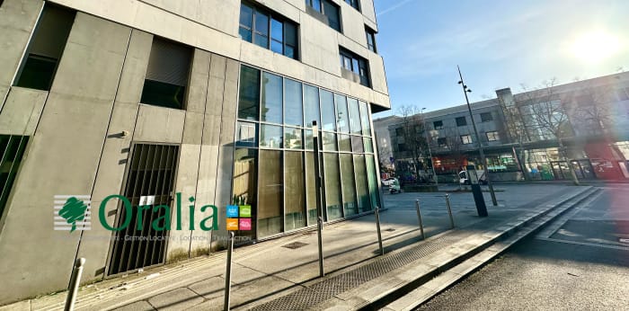 Image 9 sur 13 - Parking  ·  Location · Bordeaux (33800)