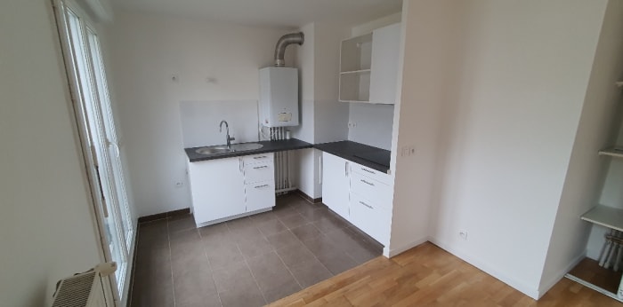 Image 3 sur 9 - Appartement  ·  Location · Puteaux (92800) · 3 pièces · 60m²