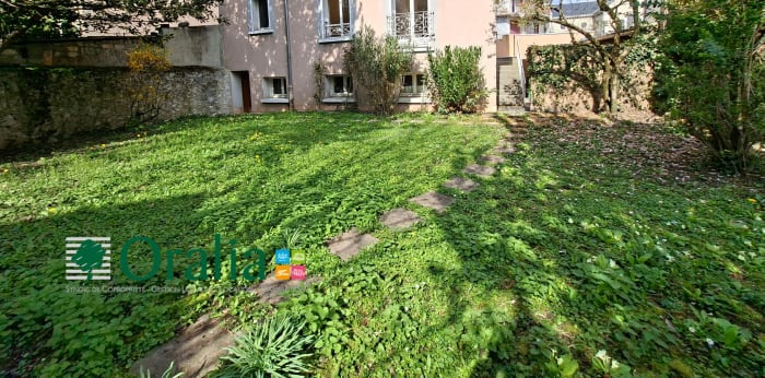 Image 1 sur 17 - Maison  ·  Location · Grenoble (38000) · 5 pièces · 108m²