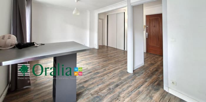 Image 3 sur 12 - Appartement  ·  Location · Grenoble (38000) · 2 pièces · 52m²
