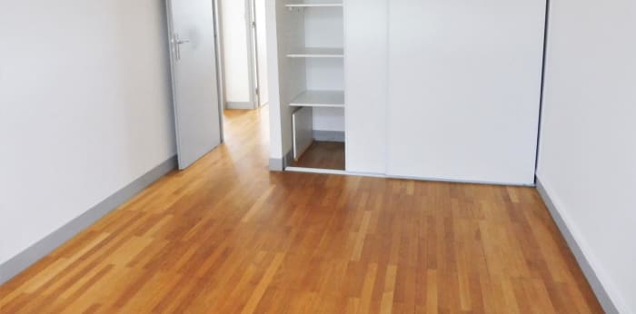 Image 8 sur 12 - Local commercial  ·  Location · Caluire (69300)