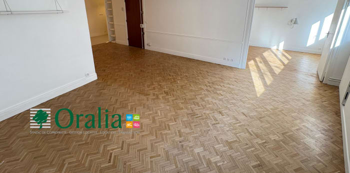 Image 2 sur 8 - Appartement  ·  Location · Paris (75017) · 2 pièces · 60m²