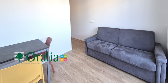 Image 2 sur 9 - Appartement  ·  Location · Dijon (21000) · 1 pièce · 20m²