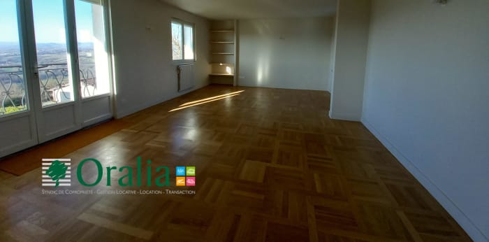 Image 3 sur 10 - Appartement  ·  Location · Le Breuil (69620) · 3 pièces · 81m²