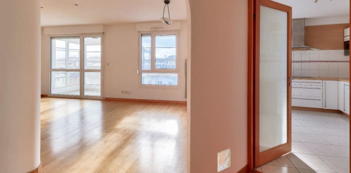 Image 2 sur 16 - Appartement  ·  Location · Lyon (69003) · 5 pièces · 133m²