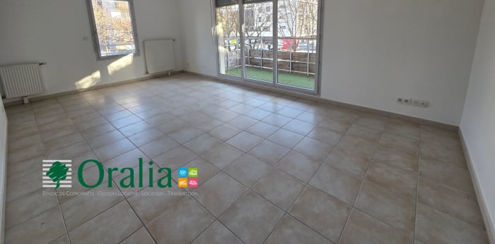 Image 2 sur 17 - Appartement  ·  Location · Meylan (38240) · 4 pièces · 84m²