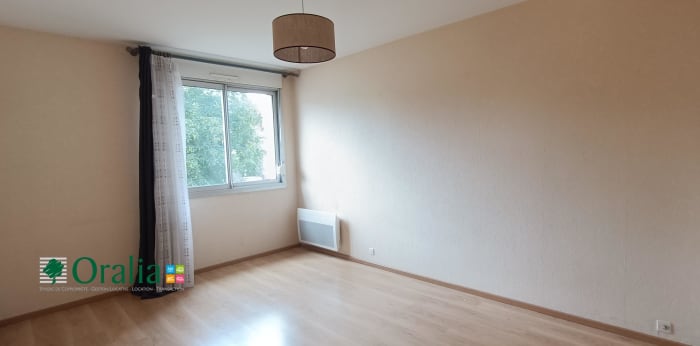 Image 1 sur 6 - Appartement  ·  Location · Dijon (21000) · 1 pièce · 30m²