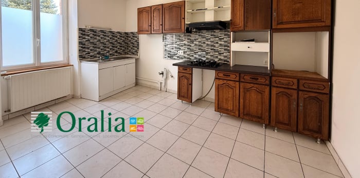 Image 1 sur 11 - Maison  ·  Location · Ste Foy L Argentiere (69610) · 5 pièces · 120m²