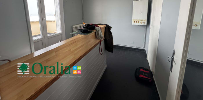 Image 3 sur 6 - Appartement  ·  Location · Grenoble (38000) · 1 pièce · 34m²