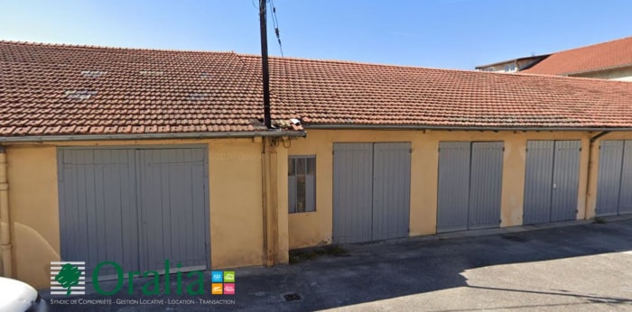 Image 3 sur 3 - Parking  ·  Location · Lyon (69009) · 18m²