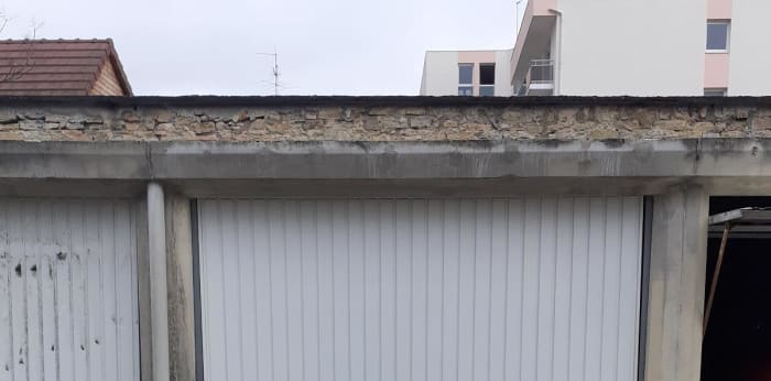 Image 2 sur 5 - Parking  ·  Location · Dijon (21000)