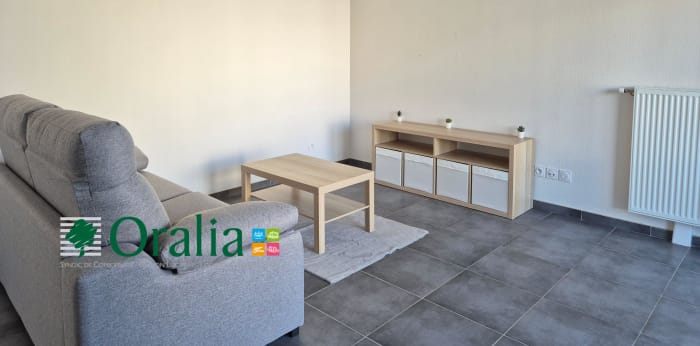 Image 2 sur 9 - Appartement  ·  Location · Dijon (21000) · 1 pièce · 33m²