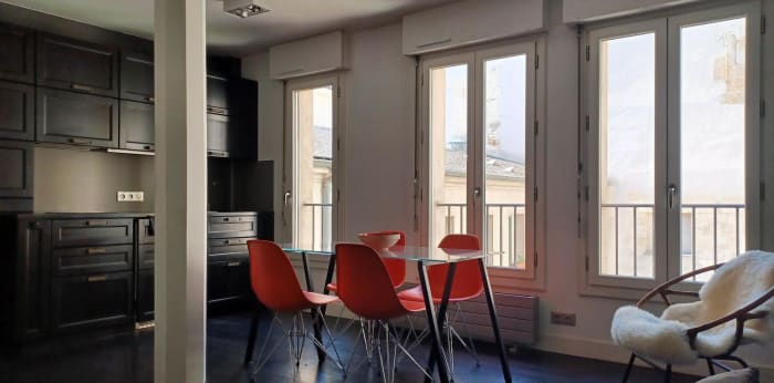 Image 1 sur 7 - Appartement  ·  Location · Paris (75004) · 3 pièces · 50m²