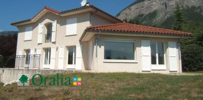 Image 1 sur 15 - Maison  ·  Location · Meylan (38240) · 7 pièces · 169m²