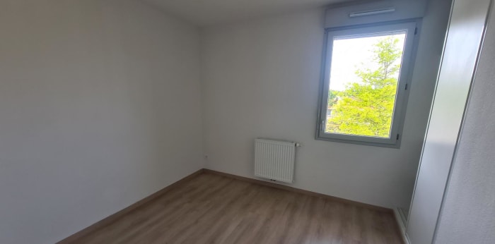 Image 9 sur 11 - Maison  ·  Location · Saint-Vincent-De-Paul (33440) · 4 pièces · 85m²