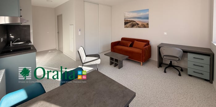 Image 1 sur 8 - Appartement  ·  Location · Tarare (69170) · 1 pièce · 27m²