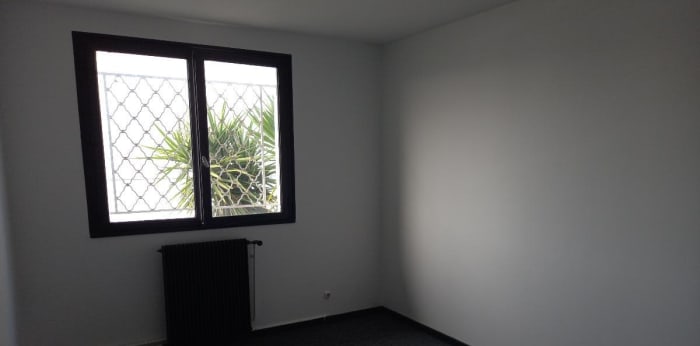 Image 6 sur 7 - Local commercial  ·  Location · Talence (33400) · 115m²