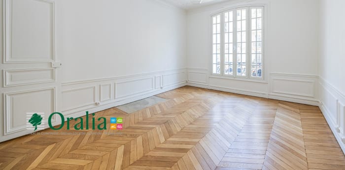 Image 10 sur 13 - Appartement  ·  Location · Paris (75007) · 4 pièces · 111m²