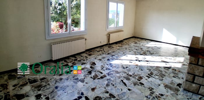 Image 9 sur 24 - Maison  ·  Location · Les Cheres (69380) · 5 pièces · 138m²