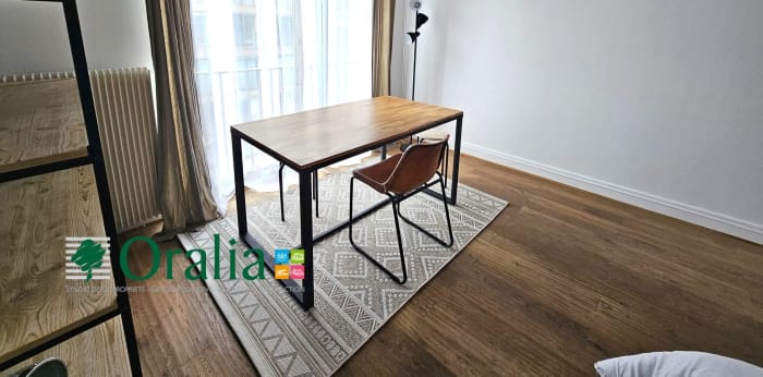 Image 2 sur 6 - Appartement  ·  Location · Paris (75015) · 1 pièce · 28m²