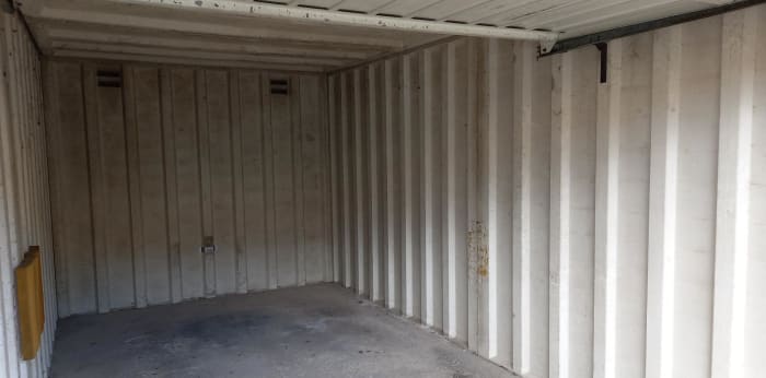 Image 3 sur 5 - Parking  ·  Location · Villefranche Sur Saone (69400)