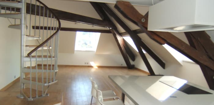 Image 1 sur 9 - Appartement  ·  Location · Grenoble (38000) · 3 pièces · 81m²