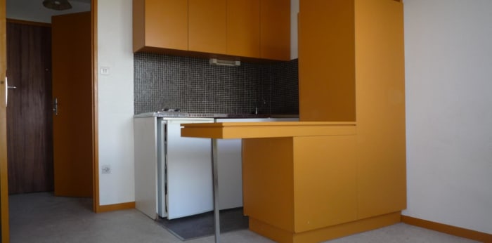 Image 2 sur 4 - Appartement  ·  Location · Dijon (21000) · 1 pièce · 15m²