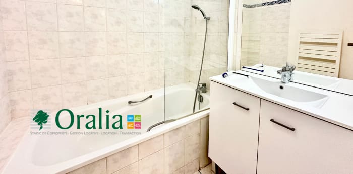 Image 21 sur 32 - Appartement  ·  Location · Bordeaux (33000) · 2 pièces · 51m²