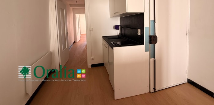 Image 3 sur 6 - Appartement  ·  Location · Tarare (69170) · 2 pièces · 45m²