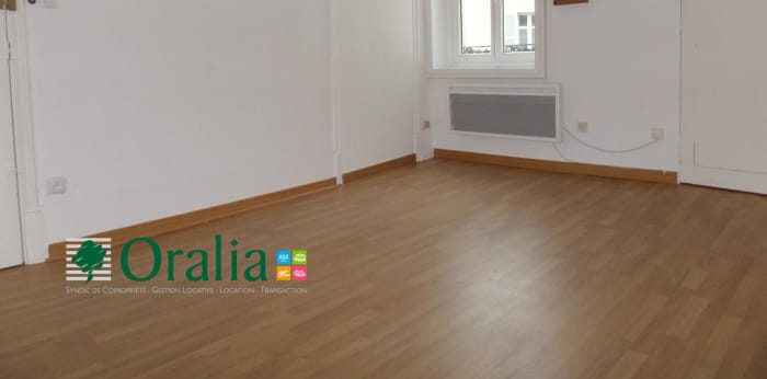 Image 2 sur 4 - Appartement  ·  Location · Dijon (21000) · 1 pièce · 16m²