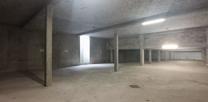 Image 4 sur 5 - Parking  ·  Location · Dijon (21000) · 12m²