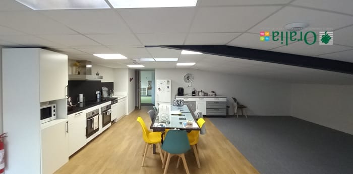 Image 6 sur 8 - Local commercial  ·  Location · Theize (69620)