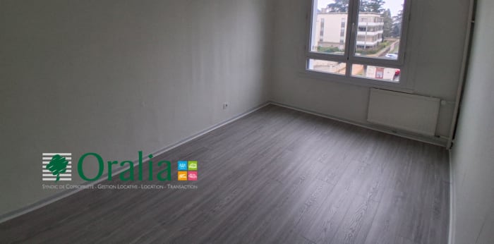 Image 7 sur 10 - Appartement  ·  Location · Limas (69400) · 5 pièces · 90m²