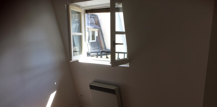 Image 3 sur 7 - Appartement  ·  Location · Paris (75008) · 1 pièce · 28m²