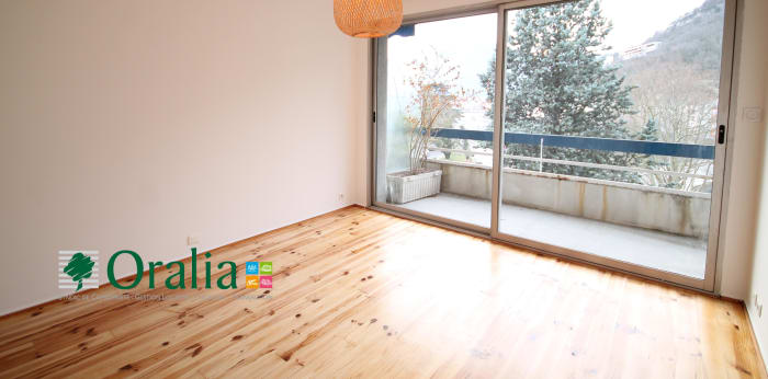Image 6 sur 17 - Appartement  ·  Location · Grenoble (38000) · 4 pièces · 118m²