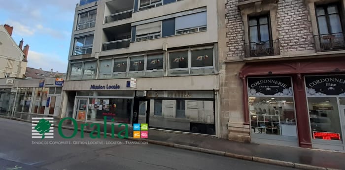 Image 1 sur 7 - Local commercial  ·  Location · Dijon (21000) · 62m²
