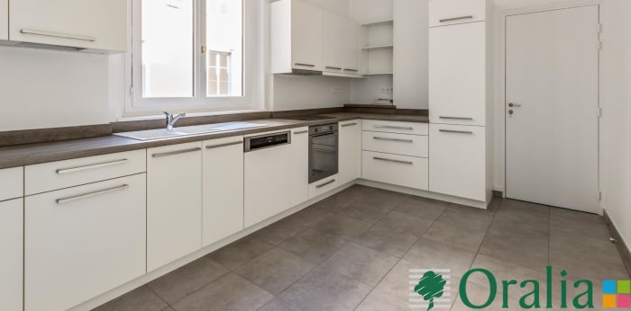 Image 9 sur 11 - Appartement  ·  Location · Lyon (69002) · 5 pièces · 166m²