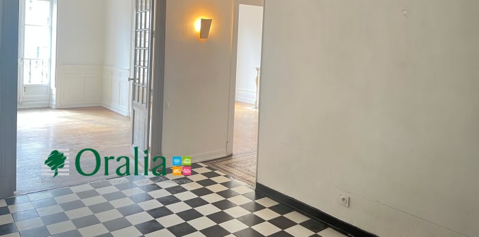 Image 3 sur 17 - Appartement  ·  Location · Grenoble (38000) · 5 pièces · 128m²