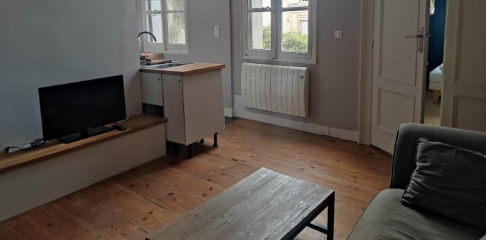 Image 1 sur 8 - Appartement  ·  Location · Bordeaux (33000) · 1 pièce · 30m²