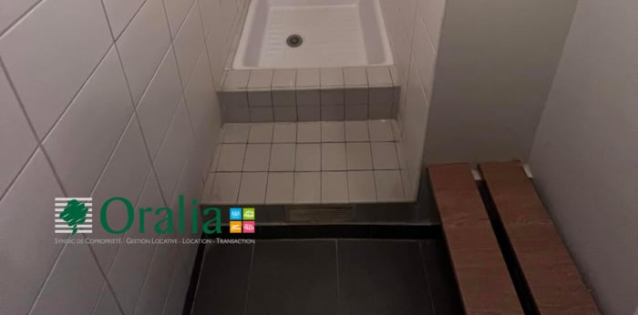 Image 9 sur 10 - Appartement  ·  Location · Paris (75008) · 1 pièce · 14m²