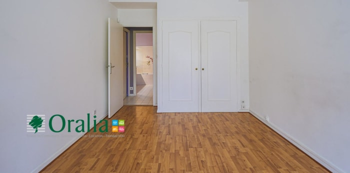 Image 8 sur 14 - Appartement  ·  Location · Meylan (38240) · 2 pièces · 80m²