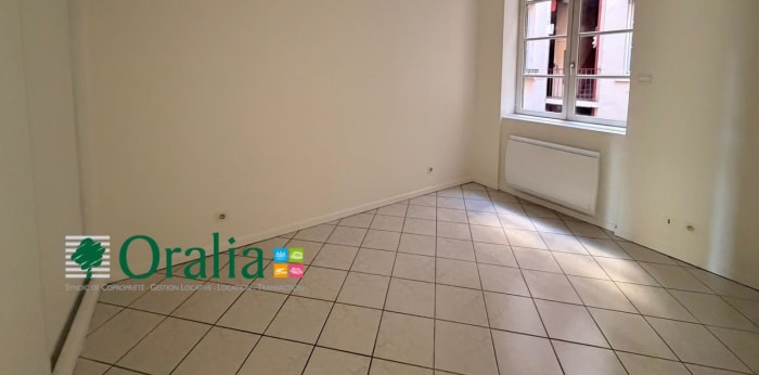 Image 11 sur 13 - Appartement  ·  Location · Lyon (69002) · 3 pièces · 75m²