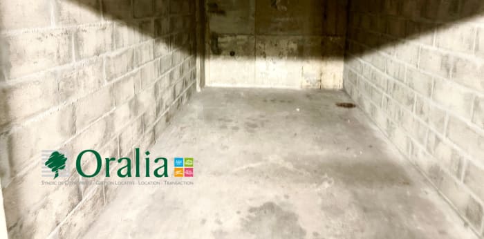 Image 4 sur 11 - Parking  ·  Location · Bordeaux (33800)