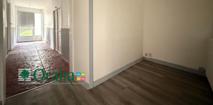 Image 6 sur 7 - Appartement  ·  Location · St Laurent De Chamousset (69930) · 3 pièces · 80m²