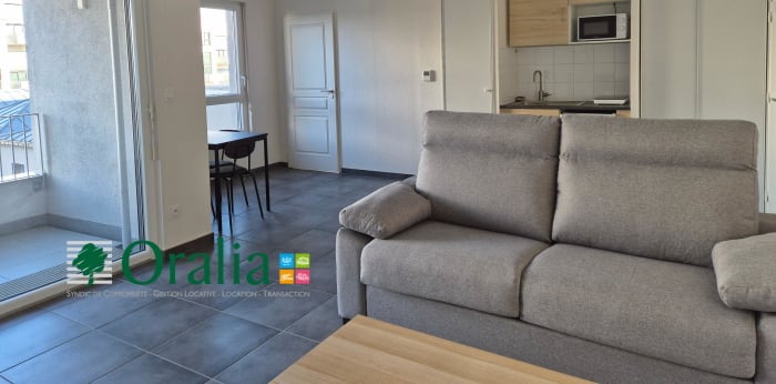 Image 3 sur 9 - Appartement  ·  Location · Dijon (21000) · 1 pièce · 33m²