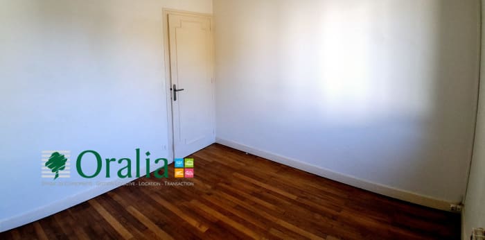 Image 14 sur 24 - Maison  ·  Location · Les Cheres (69380) · 5 pièces · 138m²